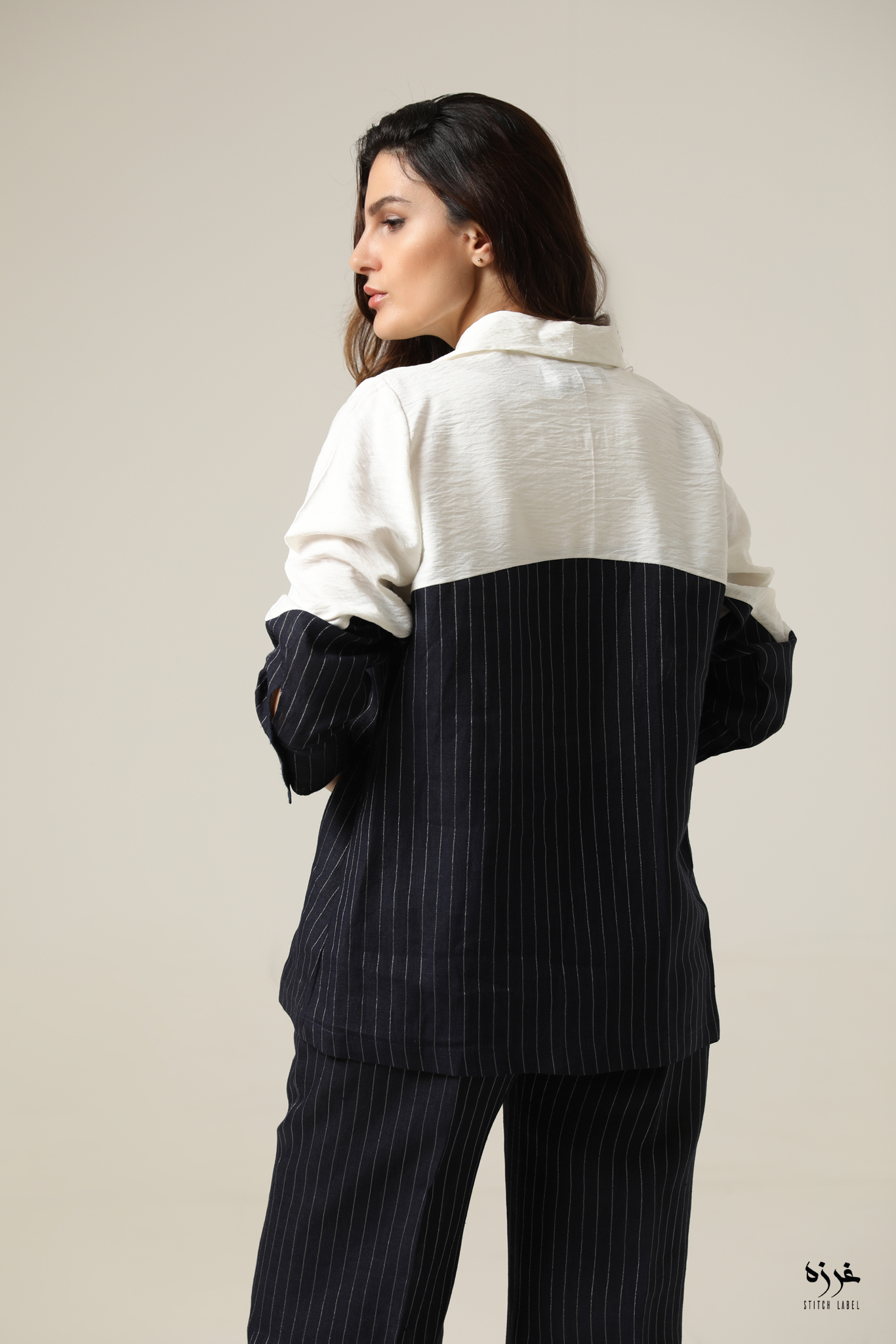 33 410 - Image 4