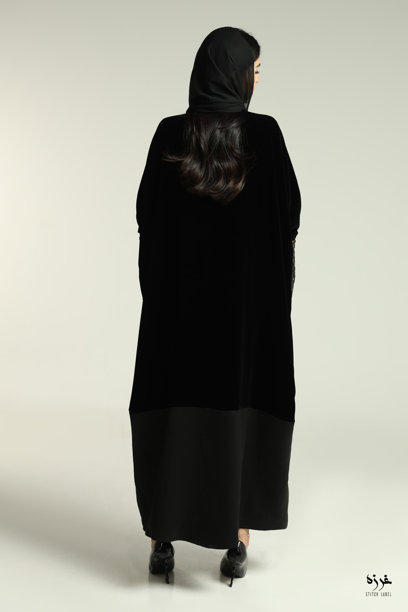 98 453 - Image 4