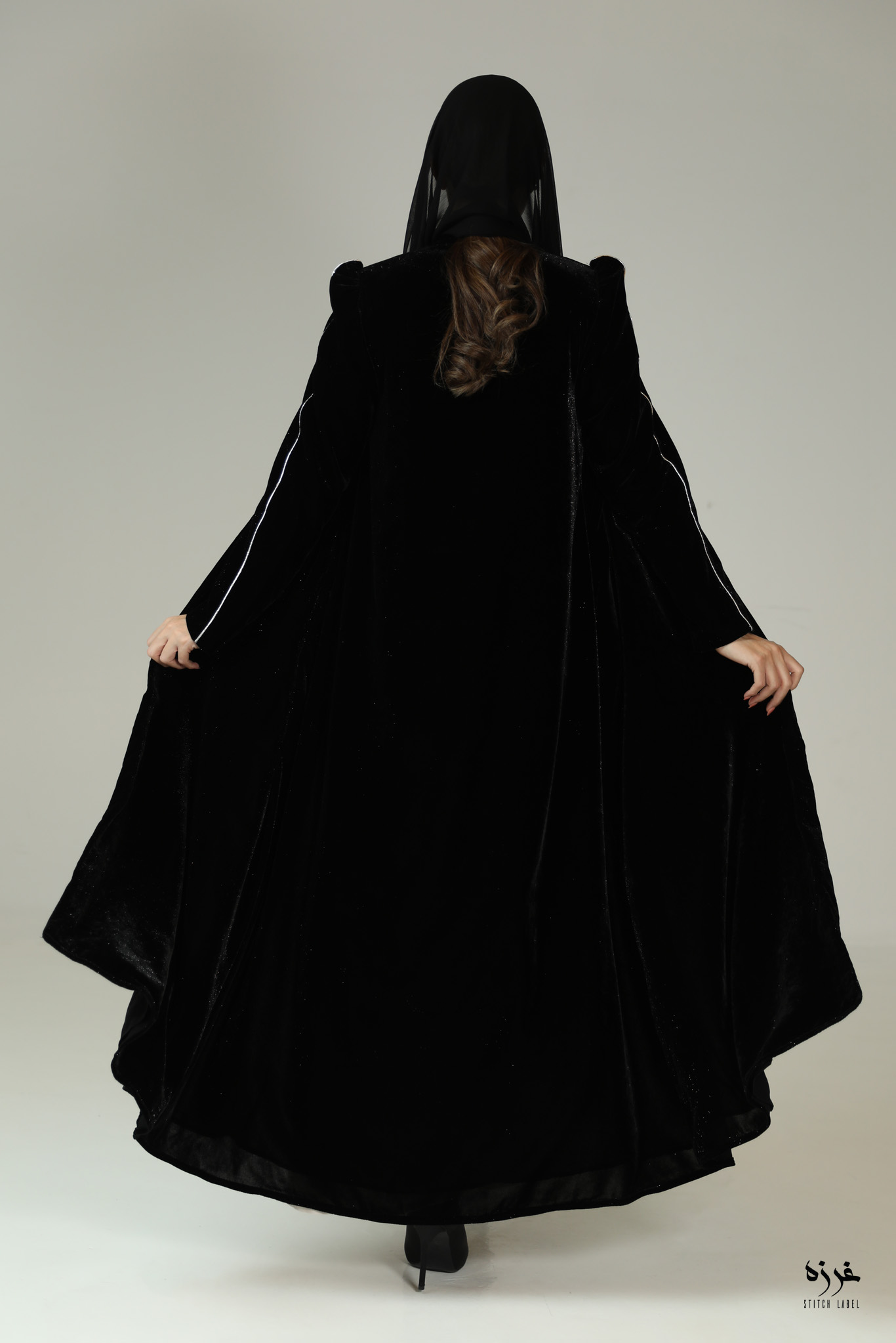 176 458 - Image 4