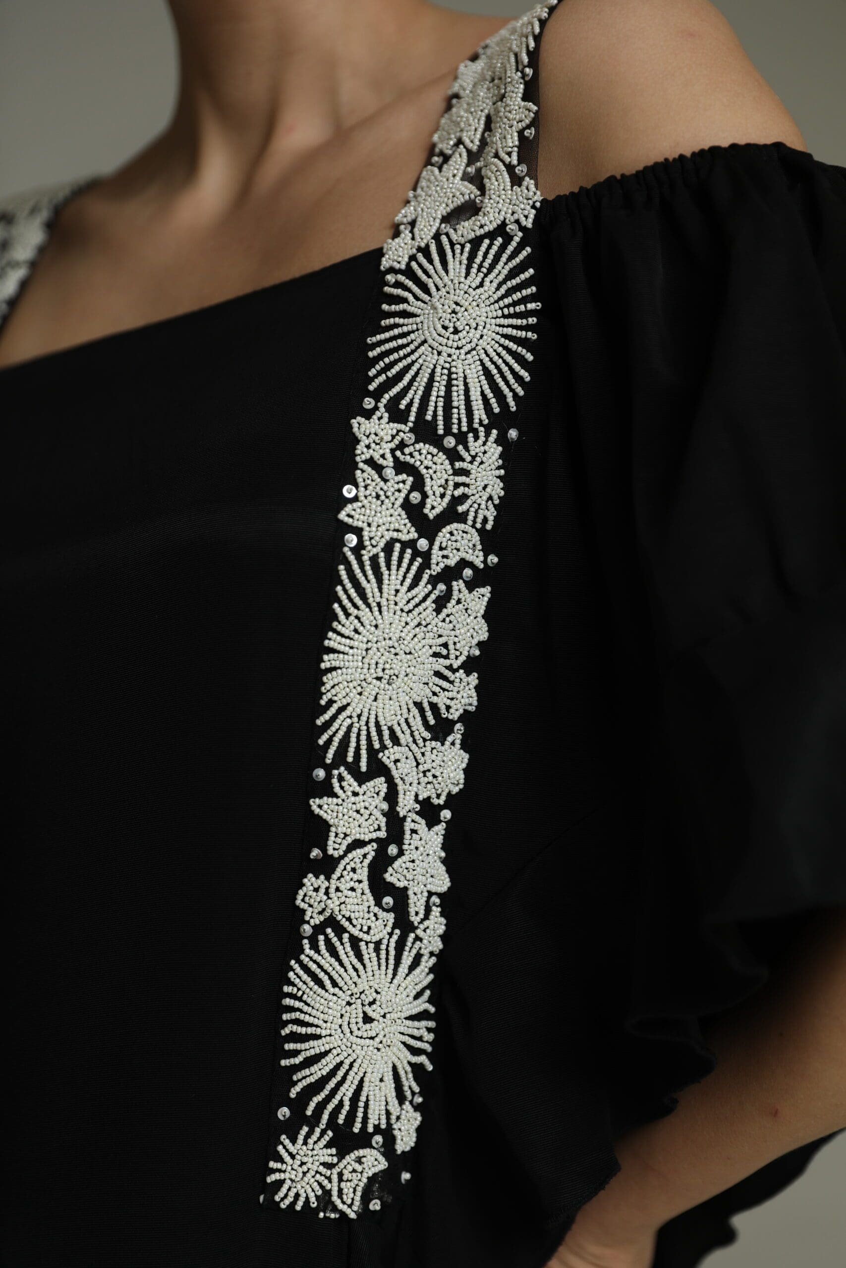 607A2319 516 - Image 3